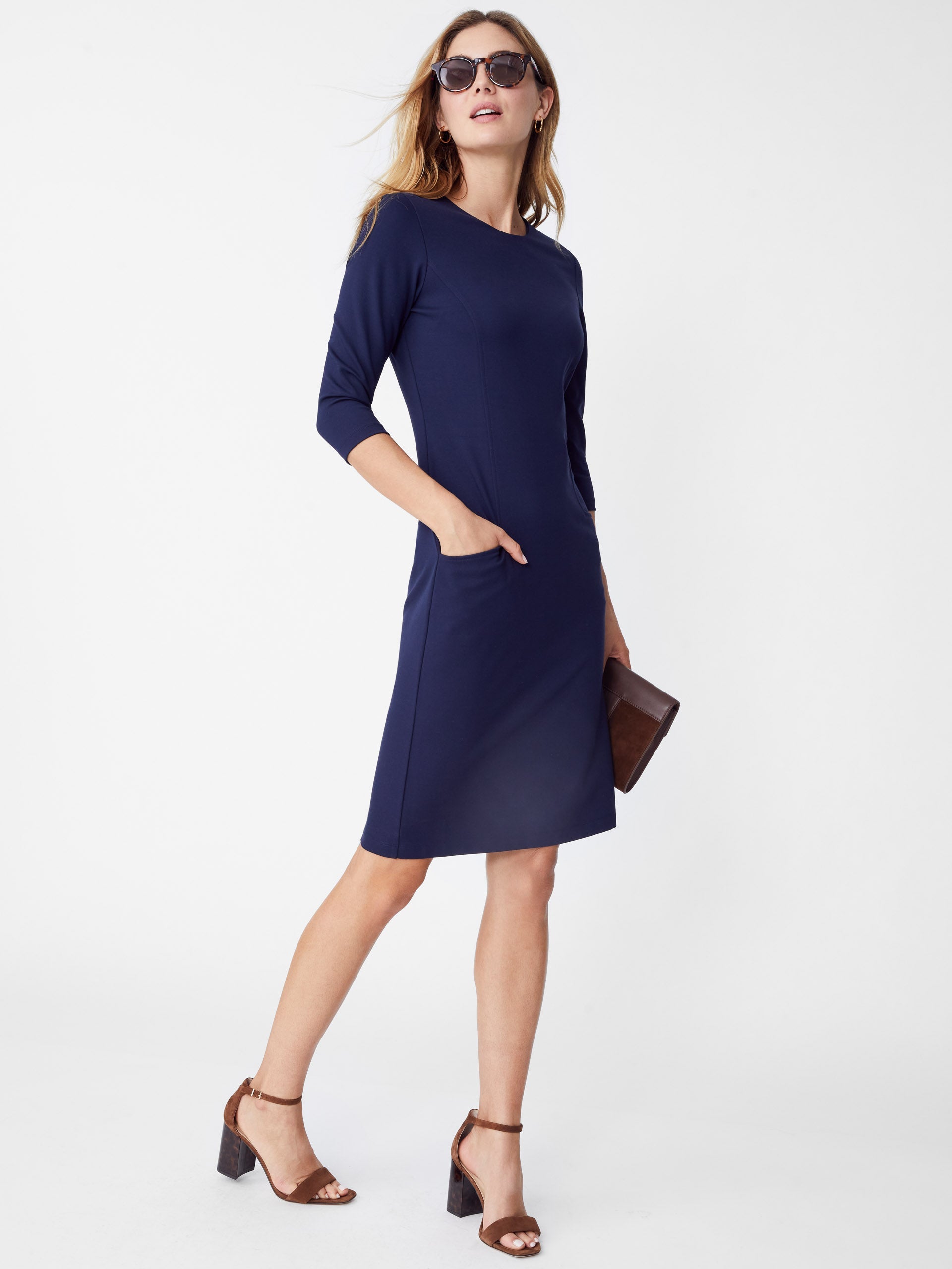 catalyst_0086381022_winter_navy_079_ea4d39bc-a27d-4bdc-87e4-ccef94770902