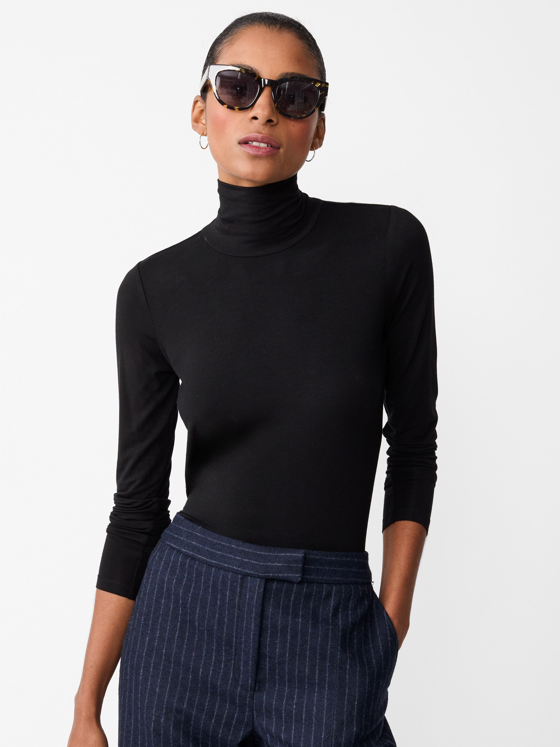 nadia_0215991022_black_1766